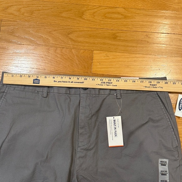 Nwt Old navy Ultimate athletic built- in flex pants size 40X 30. - Picture 3 of 9